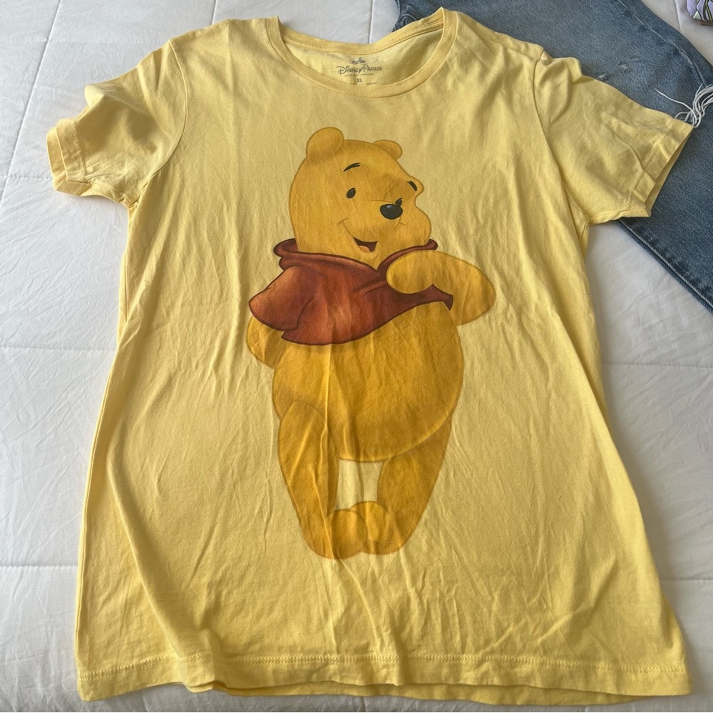 Disney Parks Winnie the Pooh Yellow Short Sleeve size XL Graphic Tee - Picture 2 of 4